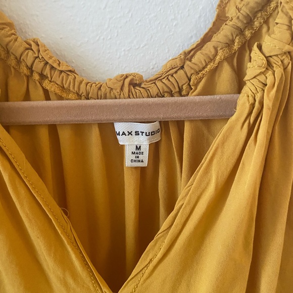 Women’s max studio yellow dress size medium. - Picture 2 of 5